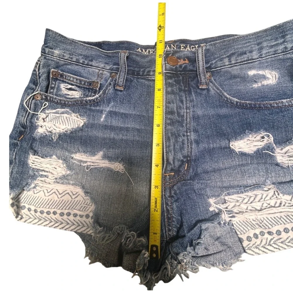 American‎ Eagle Festival Distressed Denim Shorts Blue Patterned Pockets Size 6
